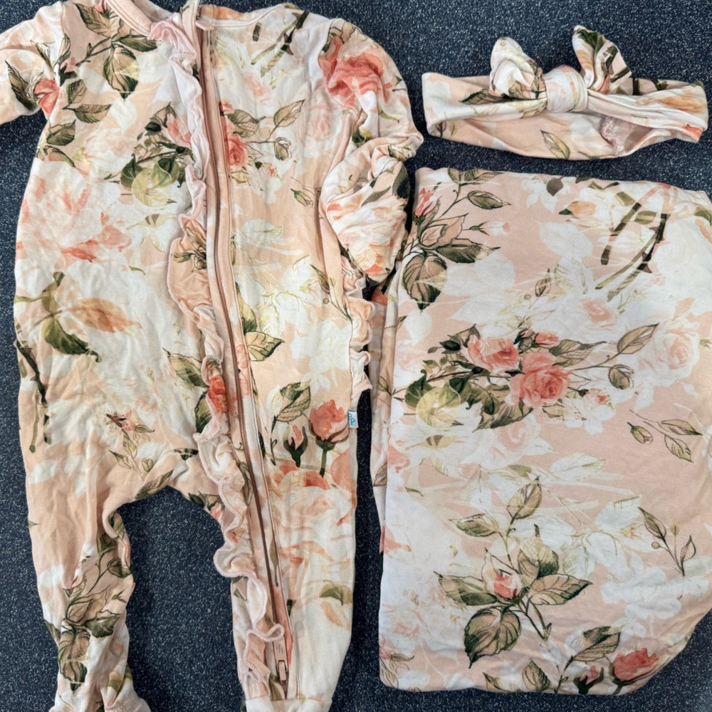 Posh Peanut Newborn Footie Ruffled Zippered PJs and Matching Swaddle and Bow